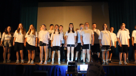 Творческий номер 1-го отряда!